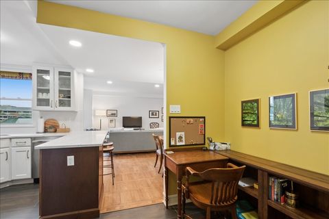 Tiny photo for 1585 Ridge Avenue #406, Evanston, IL 60201 (MLS # 12632118)