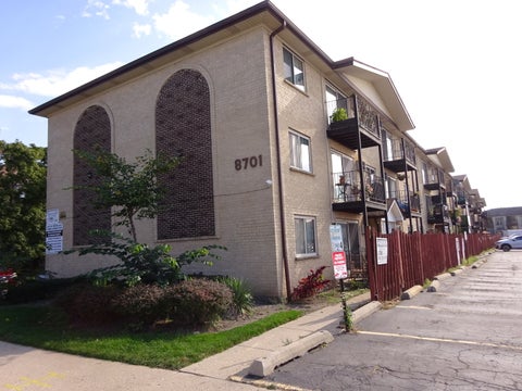 Photo of 8701 W FOSTER Avenue #209, Chicago, IL 60656 (MLS # 12785858)