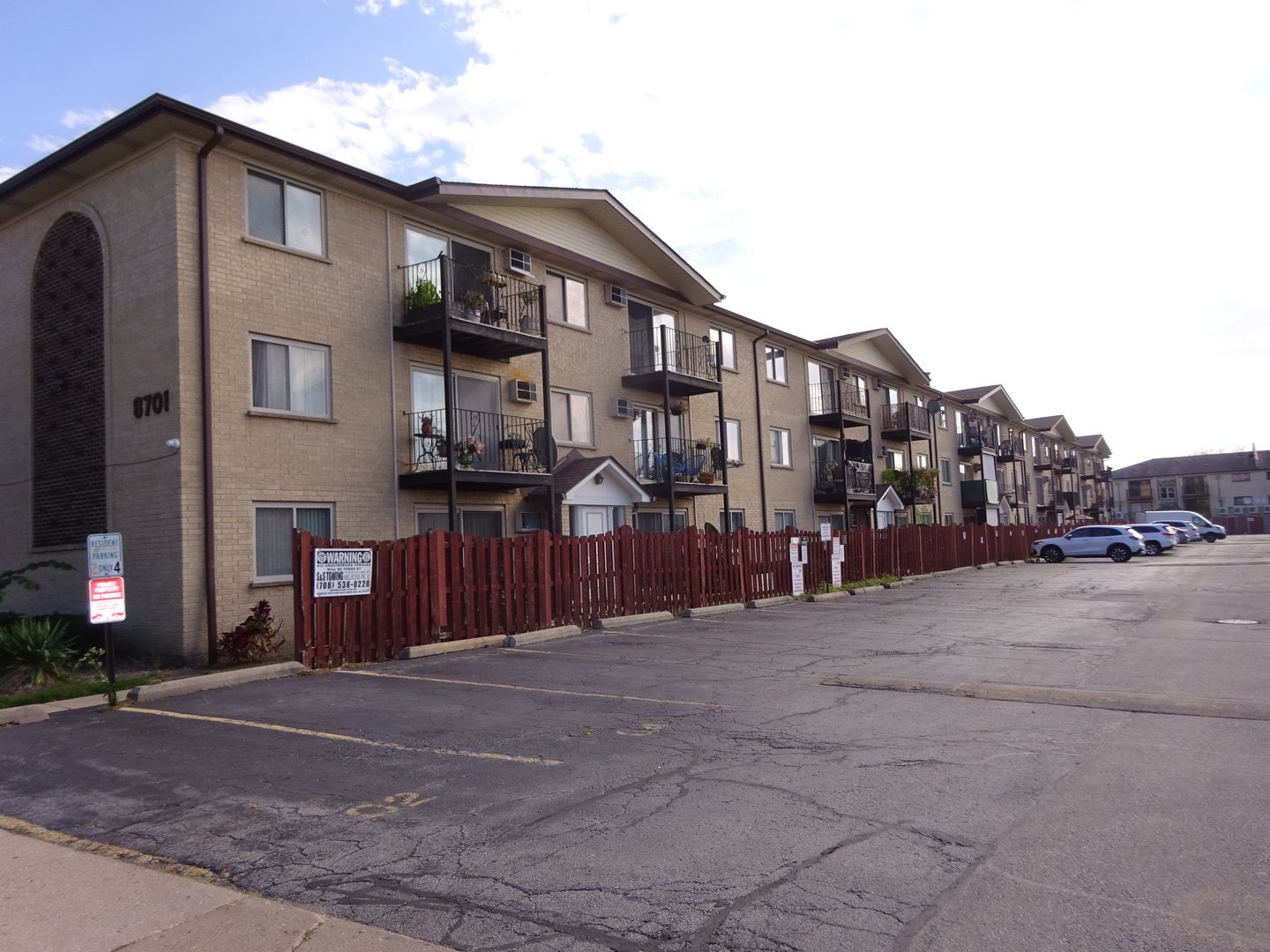 8701 W FOSTER Avenue 209