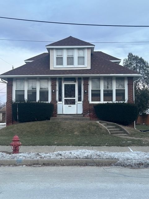 Photo of North Chicago, IL 60064 (MLS # 12542144)