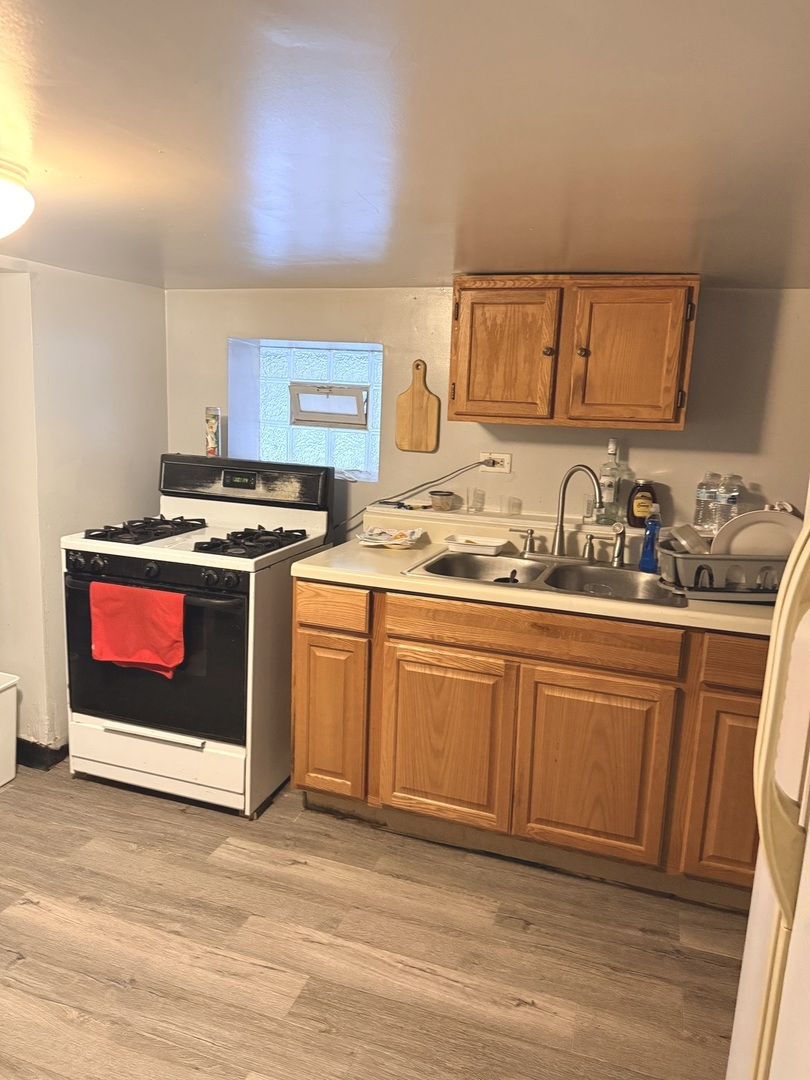 3309 W 38th Place
