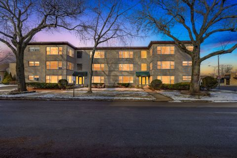 Tiny photo for 1540 Park Avenue #3D, River Forest, IL 60305 (MLS # 12566907)