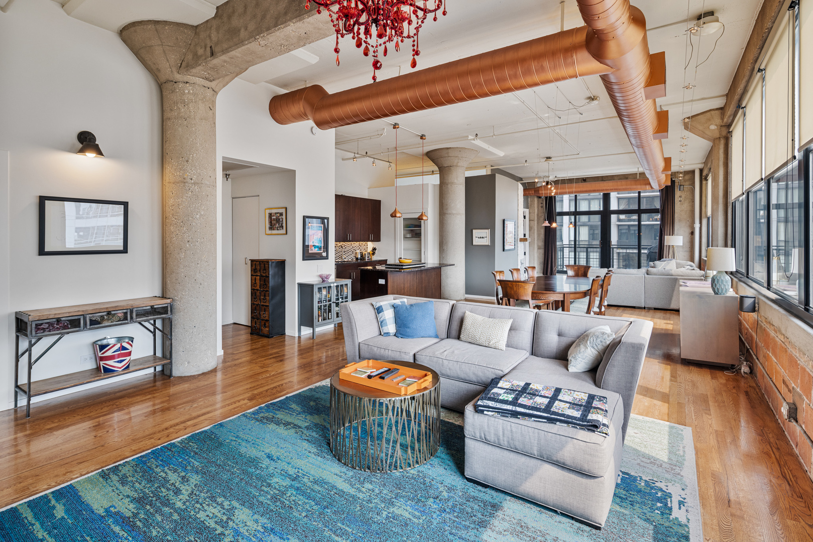 728 W Jackson Boulevard 906