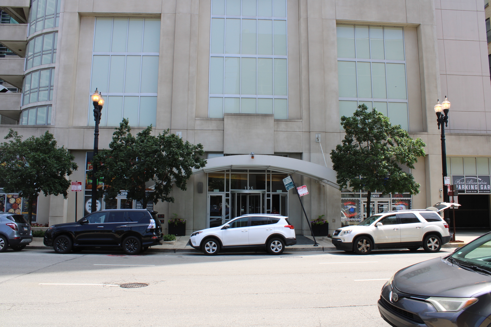 125 S Jefferson Street 1207