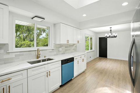 Tiny photo for 505 Betty Lane, South Holland, IL 60473 (MLS # 12513035)