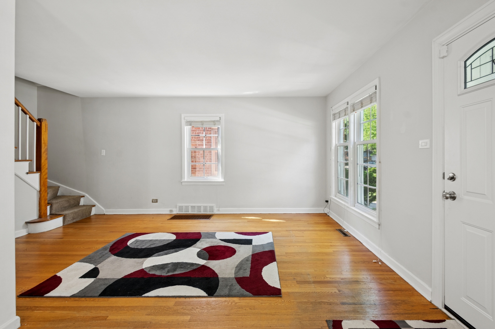 4631 N Lawler Avenue