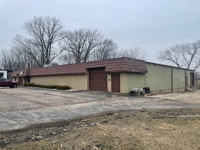 41W584 US HIGHWAY 20