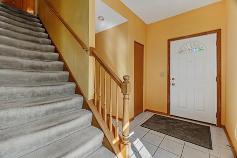 Tiny photo for 8423 Stratford Drive, Tinley Park, IL 60487 (MLS # 12521158)