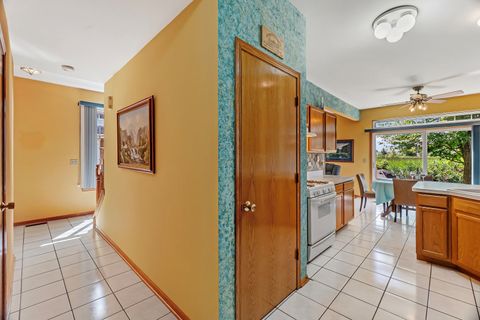 Tiny photo for 8423 Stratford Drive, Tinley Park, IL 60487 (MLS # 12521158)