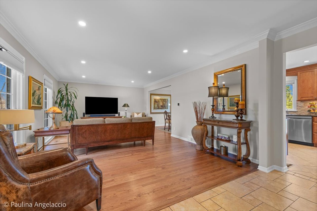649 Greenbrier Lane