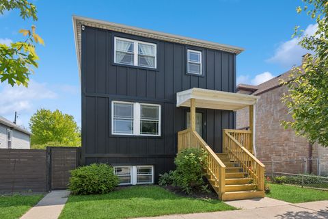 4825 W Ainslie Street Chicago IL 60630