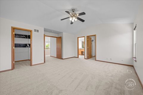 Tiny photo for 2812 Plante Road, North Aurora, IL 60542 (MLS # 12686262)
