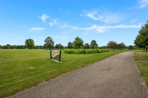 Tiny photo for 2812 Plante Road, North Aurora, IL 60542 (MLS # 12686262)