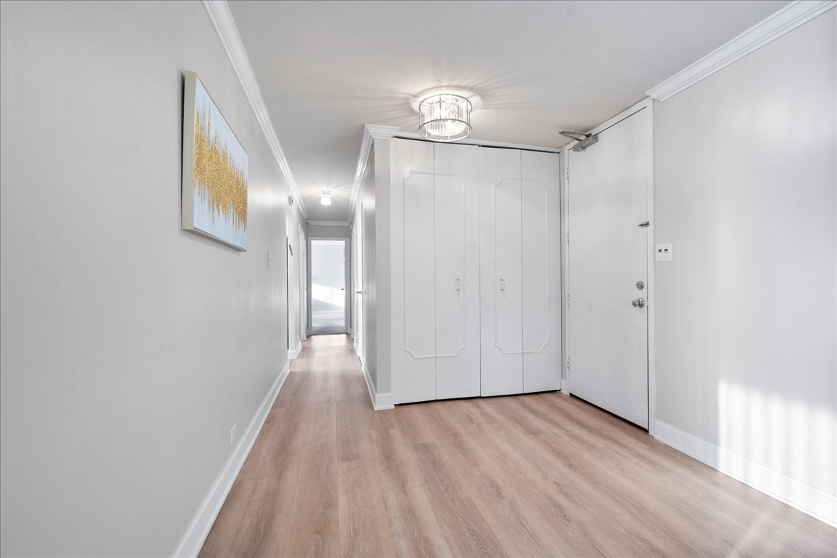 6833 N Kedzie Avenue 1113