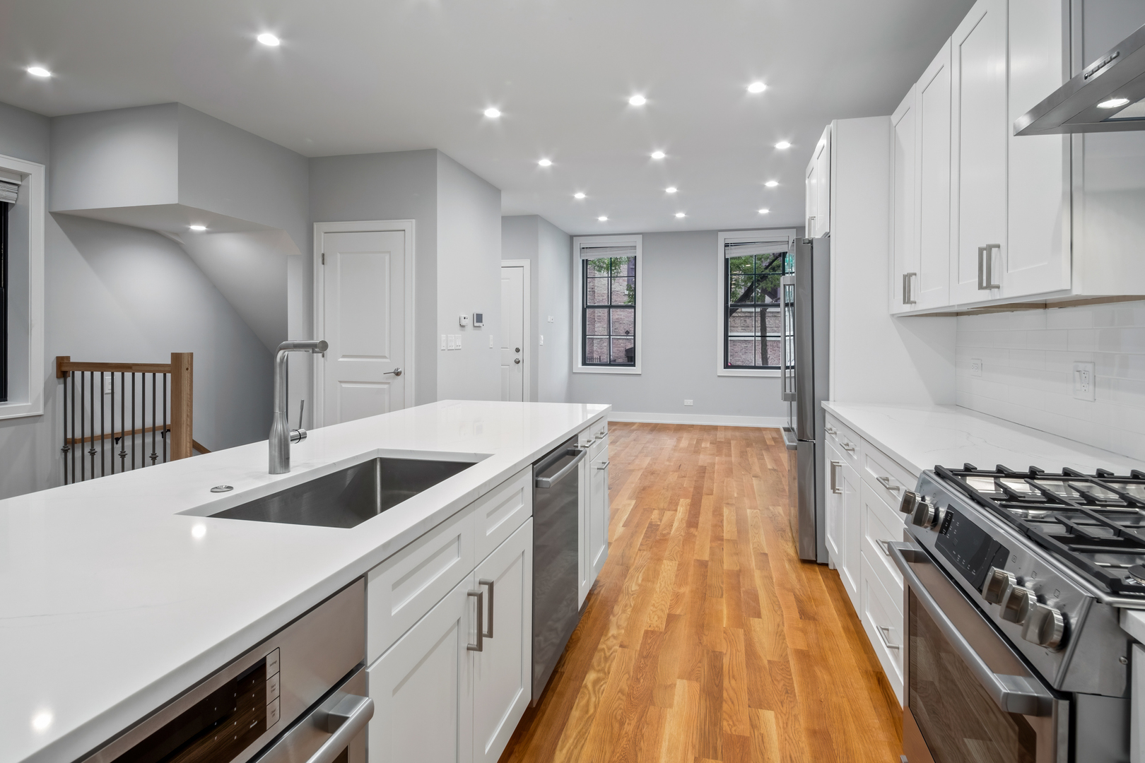 1370 W Evergreen Avenue 1