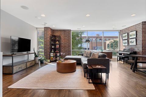 Tiny photo for 15 S Racine Avenue #2N, Chicago, IL 60607 (MLS # 12593627)