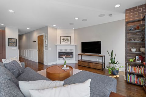 Tiny photo for 15 S Racine Avenue #2N, Chicago, IL 60607 (MLS # 12593627)