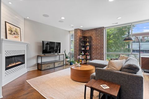 Tiny photo for 15 S Racine Avenue #2N, Chicago, IL 60607 (MLS # 12593627)