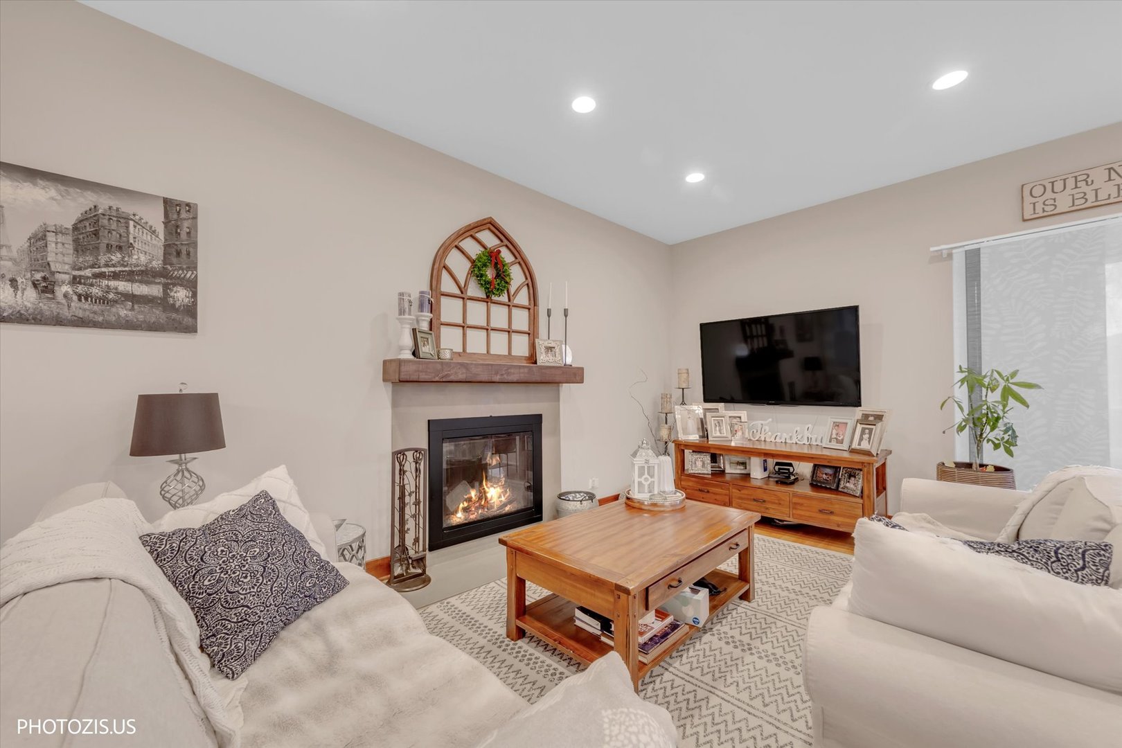 5233 N Osceola Avenue