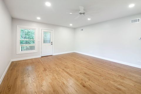 Tiny photo for 610 Pleasant Avenue, Glen Ellyn, IL 60137 (MLS # 12496366)