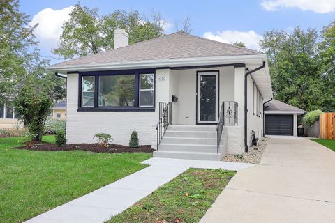 Photo of 610 Pleasant Avenue, Glen Ellyn, IL 60137 (MLS # 12496366)