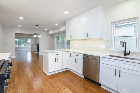Tiny photo for 610 Pleasant Avenue, Glen Ellyn, IL 60137 (MLS # 12496366)