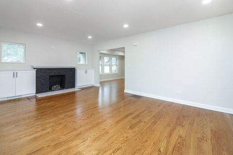 Tiny photo for 610 Pleasant Avenue, Glen Ellyn, IL 60137 (MLS # 12496366)