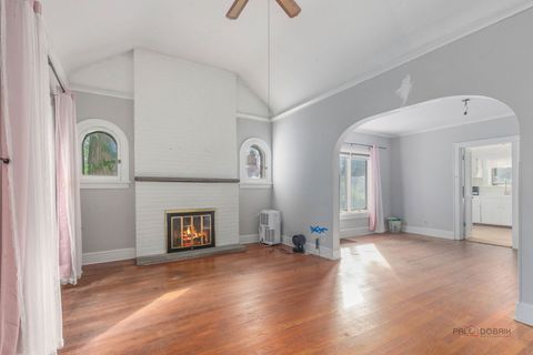 Tiny photo for 117 E Washington Avenue, Lake Bluff, IL 60044 (MLS # 12573106)