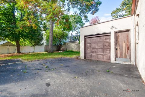 Tiny photo for 117 E Washington Avenue, Lake Bluff, IL 60044 (MLS # 12573106)