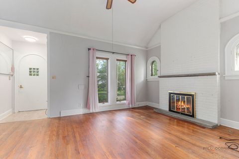 Tiny photo for 117 E Washington Avenue, Lake Bluff, IL 60044 (MLS # 12573106)