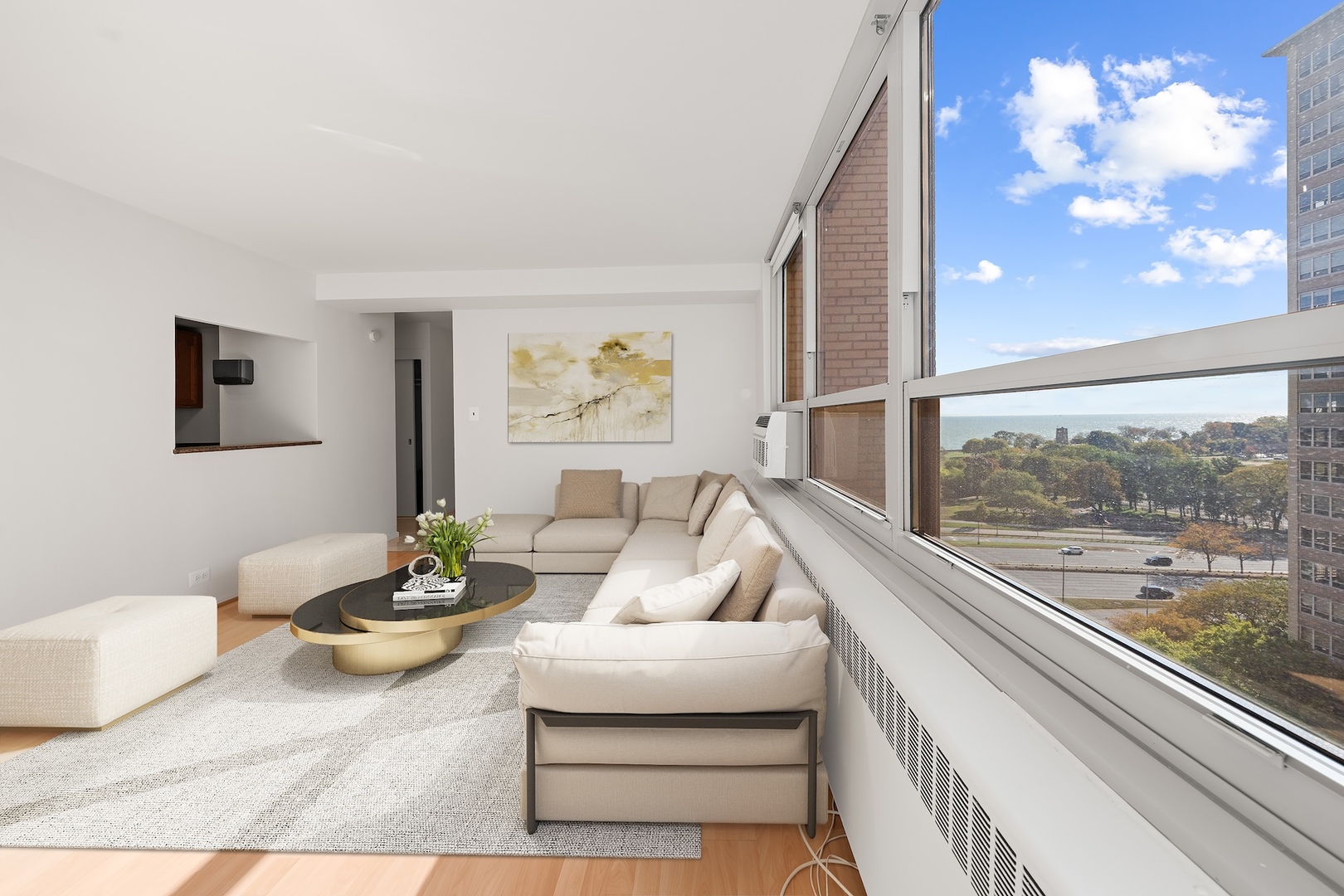 3950 N LAKE SHORE Drive 1303, Chicago, IL, 60613 2 3950 N LAKE SHORE Drive 1303