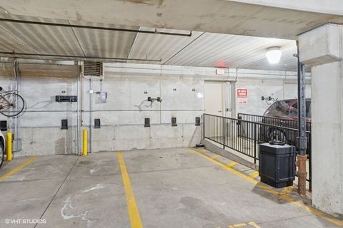 Tiny photo for 660 W Wayman Street #701, Chicago, IL 60661 (MLS # 12505152)