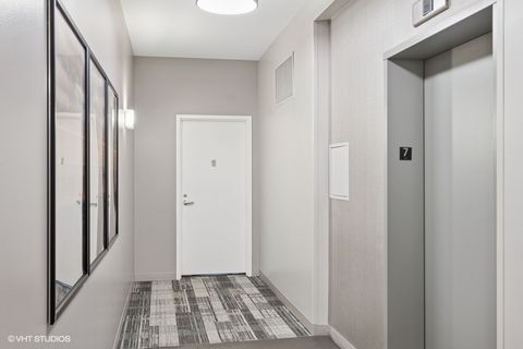 Tiny photo for 660 W Wayman Street #701, Chicago, IL 60661 (MLS # 12505152)