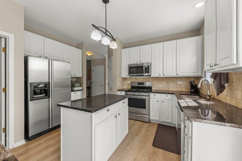 Tiny photo for 973 Shoreline Drive, Aurora, IL 60504 (MLS # 12754224)