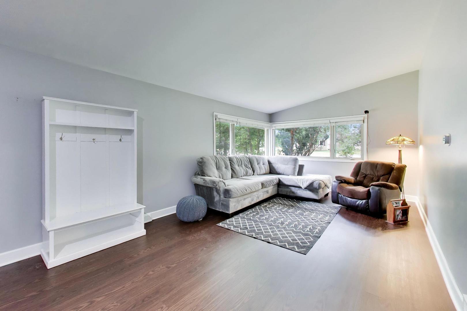 103 S Windsor Drive