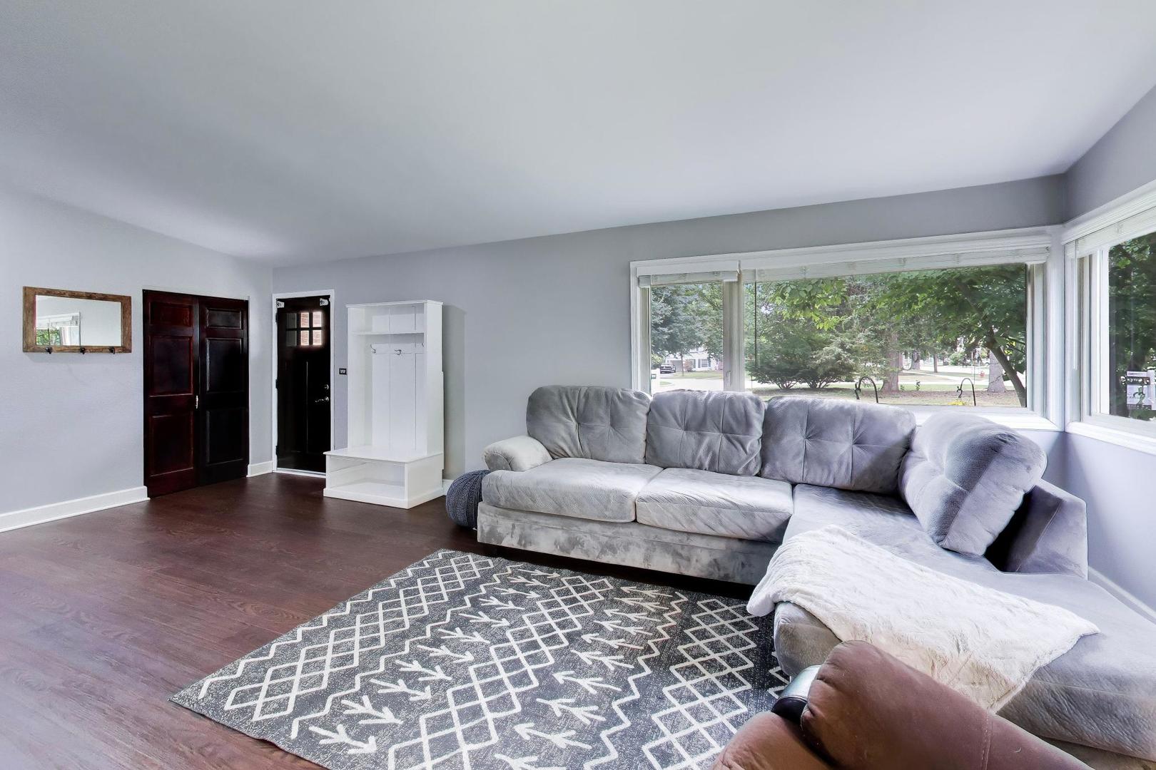 103 S Windsor Drive