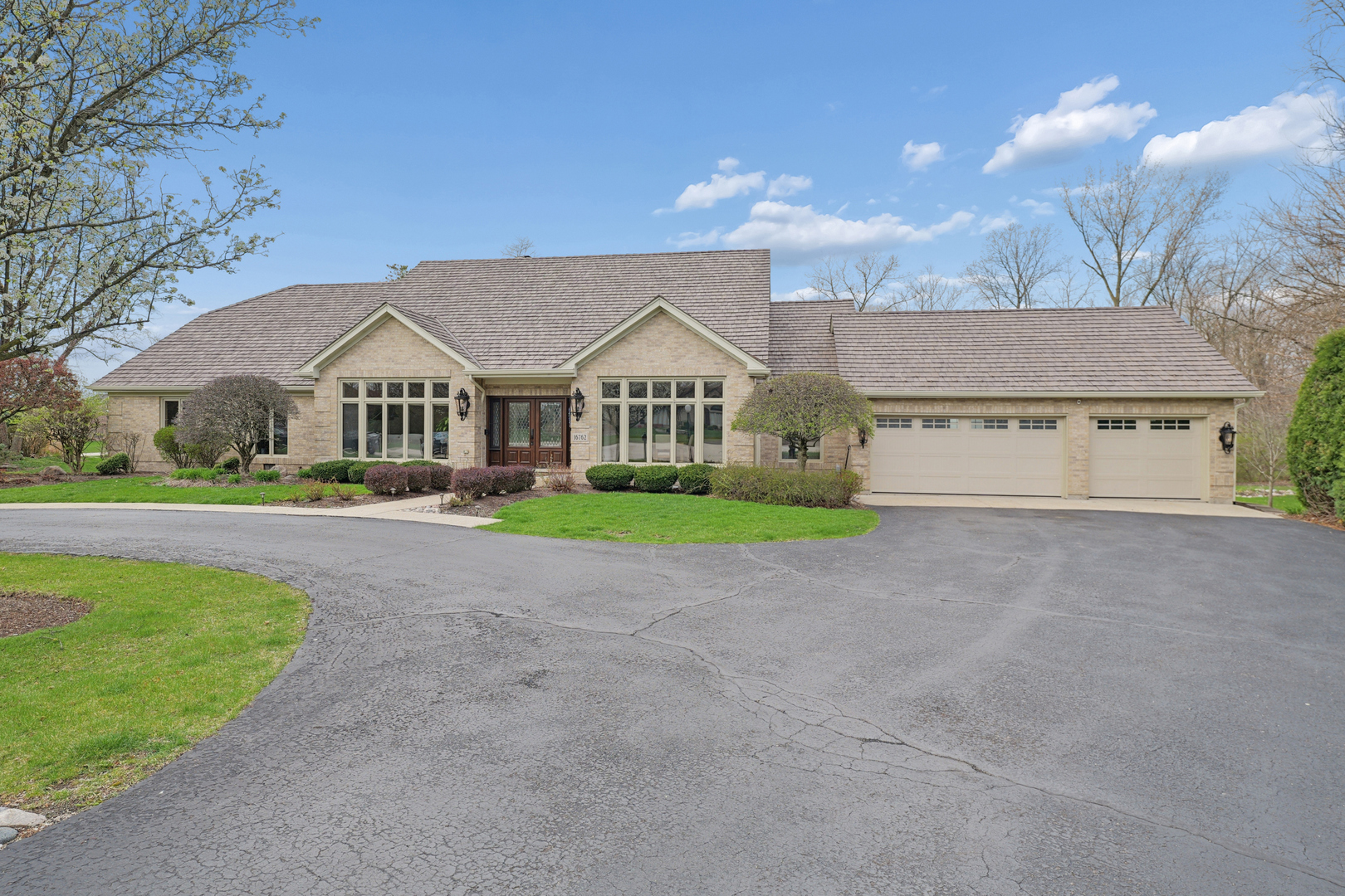 16762 S Deer Path Drive