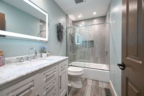 Tiny photo for 136 S Lawford Court, Bloomingdale, IL 60108 (MLS # 12615247)