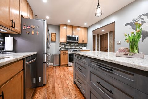 Tiny photo for 136 S Lawford Court, Bloomingdale, IL 60108 (MLS # 12615247)