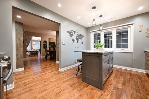 Tiny photo for 136 S Lawford Court, Bloomingdale, IL 60108 (MLS # 12615247)