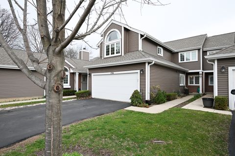 Tiny photo for 136 S Lawford Court, Bloomingdale, IL 60108 (MLS # 12615247)
