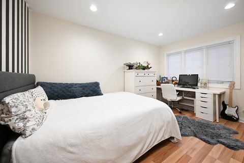 Tiny photo for 136 S Lawford Court, Bloomingdale, IL 60108 (MLS # 12615247)