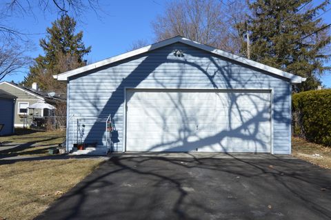 Tiny photo for 104 N Pleasant Road, Lake Zurich, IL 60047 (MLS # 12579475)