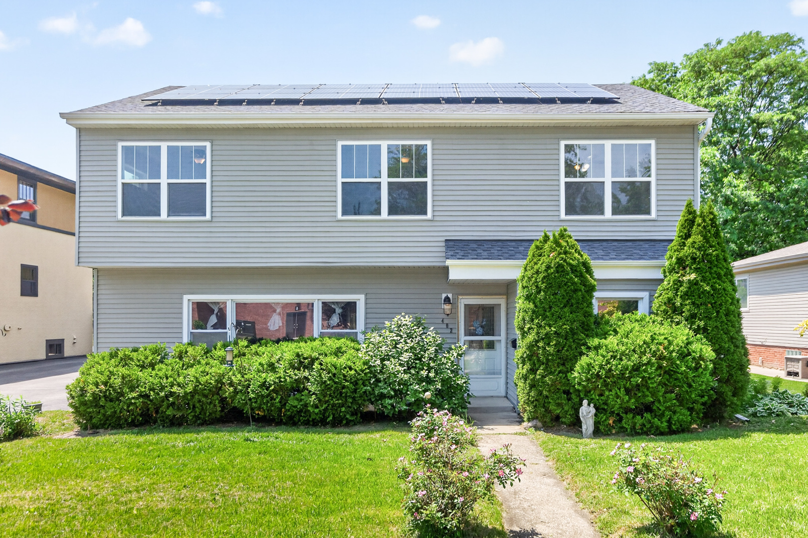 402 S Ahrens Avenue