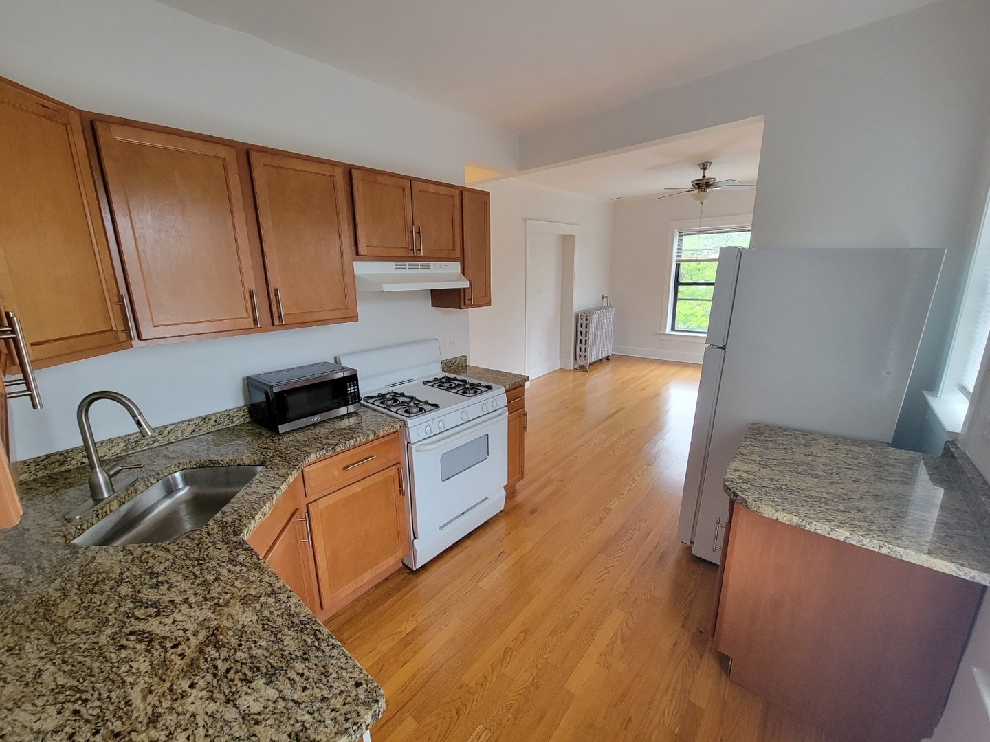716 Clark Street 1S