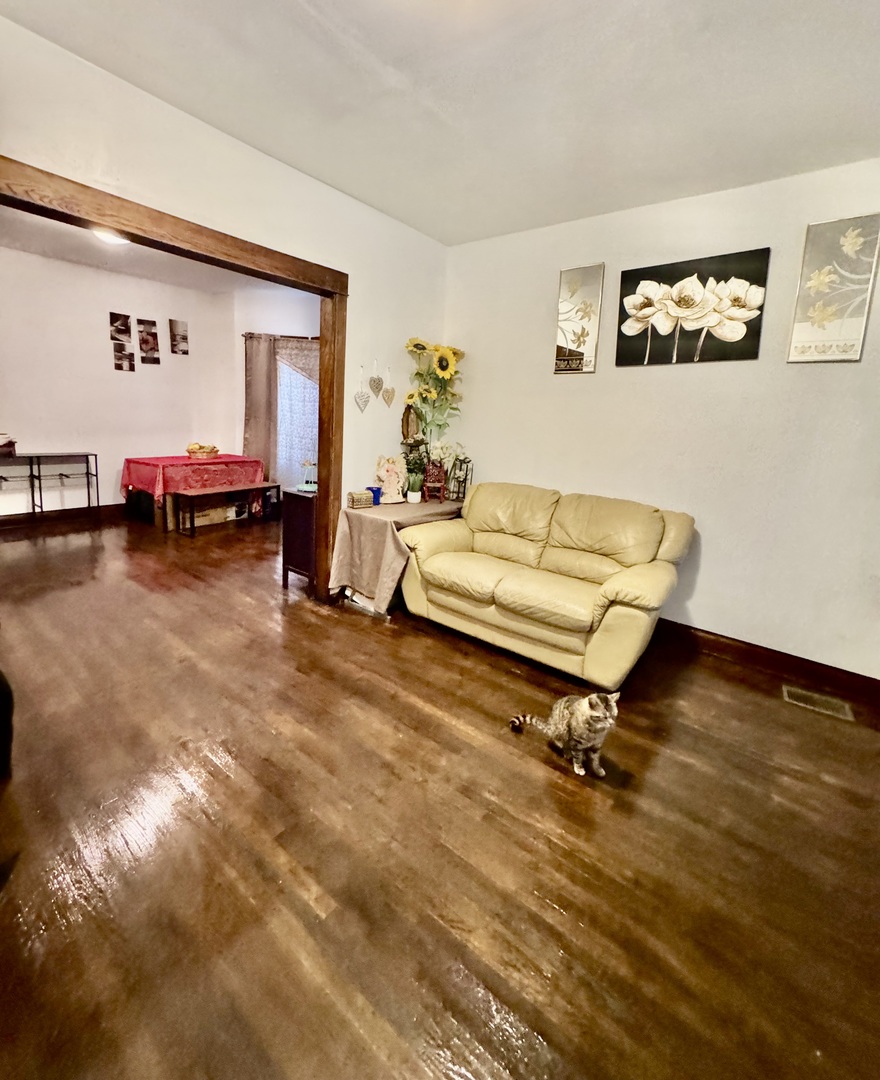3424 W 64th Place
