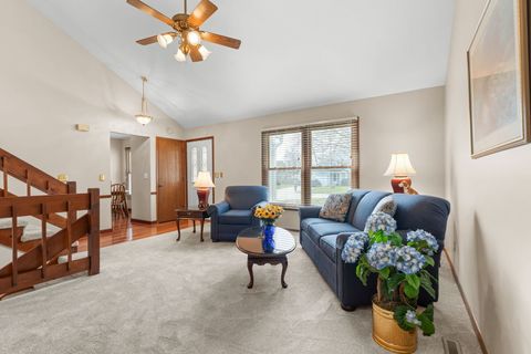 Tiny photo for 1072 Cedar Crest Drive, Crystal Lake, IL 60014 (MLS # 12591810)