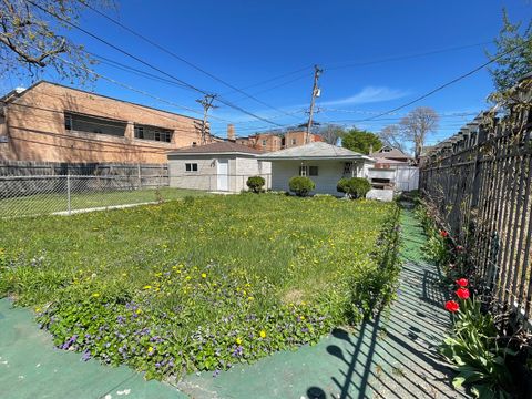 Tiny photo for 7919 S Wabash Avenue, Chicago, IL 60619 (MLS # 12622751)