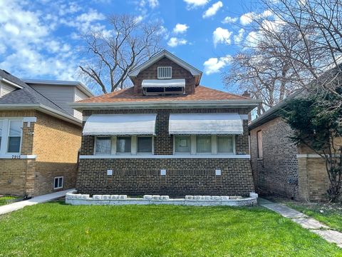 Photo of 7919 S Wabash Avenue, Chicago, IL 60619 (MLS # 12622751)