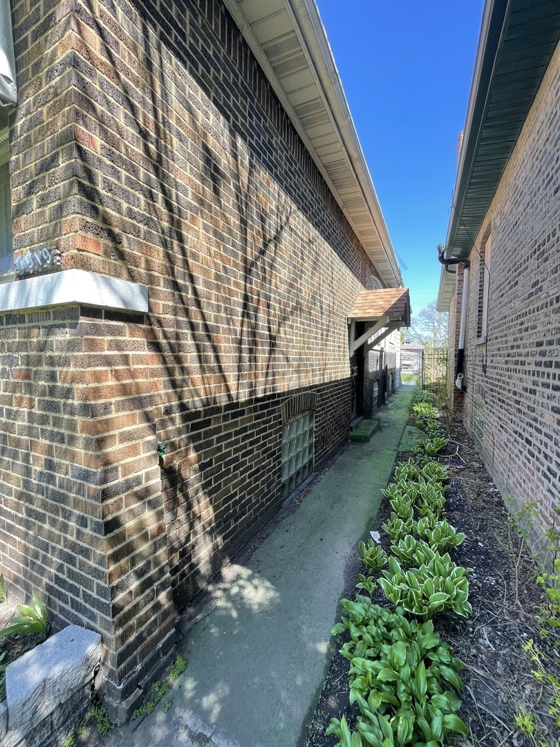 7919 S Wabash Avenue